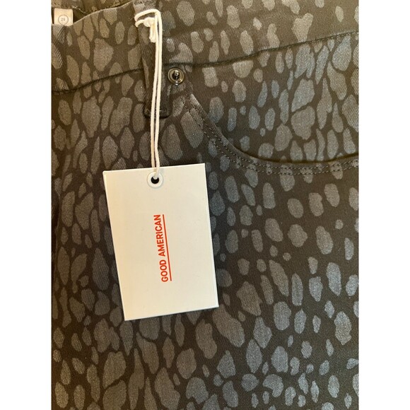 Good American Good Legs Crop Leopard Jeans Womens 24 Black Printed High Rise NWT - Picture 5 of 10